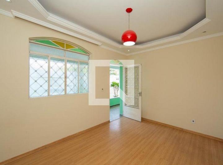 Casa À Venda - Camargos, 3 Quartos, 360 m² - Belo Horizonte