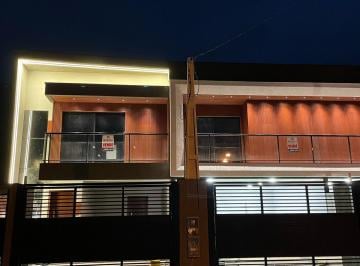 Casa · 162m² · 3 Quartos · 1 Vaga · Sobrado Alto Padrão a Venda Em Barra Velha Sc