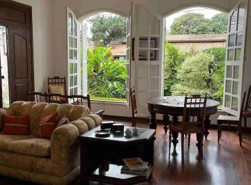 Casa · 30m² · 5 Quartos · Seu Novo Lar de Luxo No Centro – Disponível Para Venda E Locação
