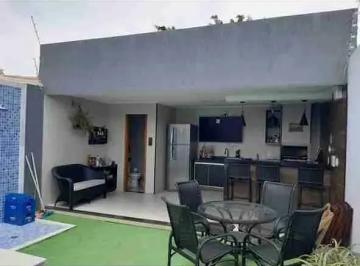 Casa · 160m² · 3 Quartos · Casa Com Piscina E Closet À Venda No Parque Novo Jockey – Campos Dos Goytacazes/rj