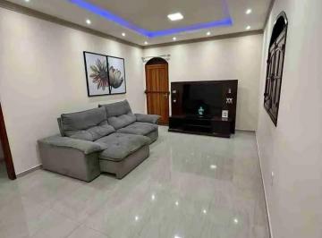 Casa · 25m² · 2 Quartos · 4 Vagas · Casa À Venda No Centro de São Francisco Do Itabapoana – Ampla, Com 2 Quartos, 3 Banheiros E Churras