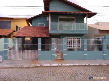 Casa · 228m² · 3 Quartos · 2 Vagas · Duplex Com 3 Quartos (2 Suítes) À Venda No Condomínio Village Dos Goytacazes, Parque Aurora, Campos