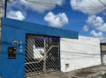 Casa · 200m² · 3 Quartos · 1 Vaga · Imoveis - Em São Cristóvão