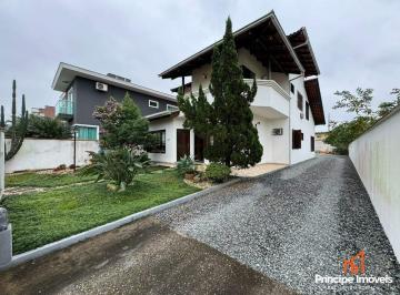Casa · 300m² · 4 Quartos · 3 Vagas · Casa Com 4 Quartos No Anita Garibaldi Em Joinville
