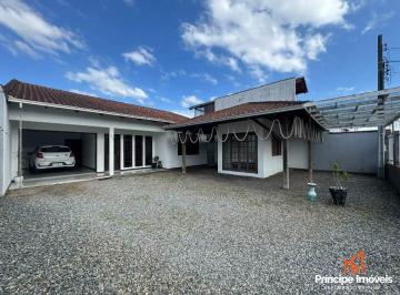 Casa · 230m² · 3 Quartos · 3 Vagas · Casa Com 3 Quartos No Guanabara Em Joinville