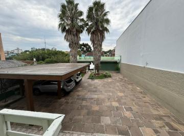 Casa · 230m² · 5 Quartos · 3 Vagas · Casa Mista