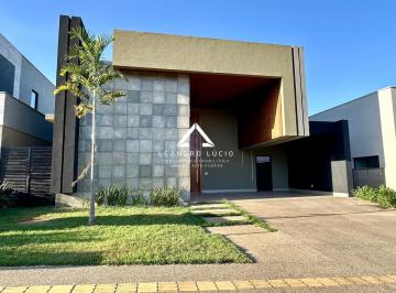 Casa · 212m² · 3 Quartos · 4 Vagas · Casa Em Condomínio Para Venda Em Goiânia, Residencial Goiânia Golfe Clube, 3 Dormitórios, 3 Suítes,