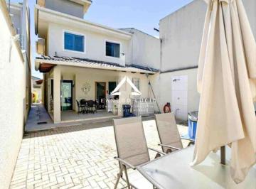 Casa · 150m² · 3 Quartos · 3 Vagas · Sobrado Para Venda Em Goiânia, Jardim Atlântico, 3 Dormitórios, 1 Suíte, 4 Banheiros, 3 Vagas