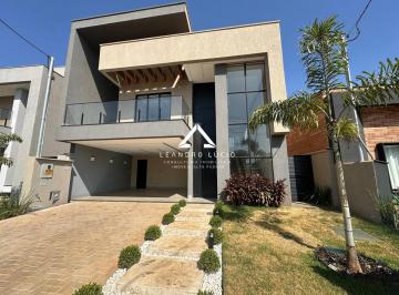Casa · 243m² · 3 Quartos · 4 Vagas · Casa Em Condomínio Para Venda Em Senador Canedo, Jardins Capri, 3 Dormitórios, 3 Suítes, 4 Banheiros