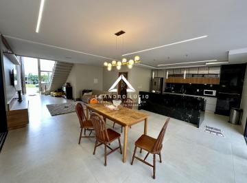 Casa · 231m² · 3 Quartos · 4 Vagas · Casa Em Condomínio Para Venda Em Aparecida de Goiânia, Jardins Sevilha, 3 Dormitórios, 3 Suítes, 4 B
