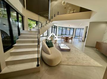 Casa · 286m² · 3 Quartos · 4 Vagas · Casa Em Condomínio Para Venda Em Goiânia, Jardins Madri, 3 Dormitórios, 3 Suítes, 5 Banheiros, 4 Vag