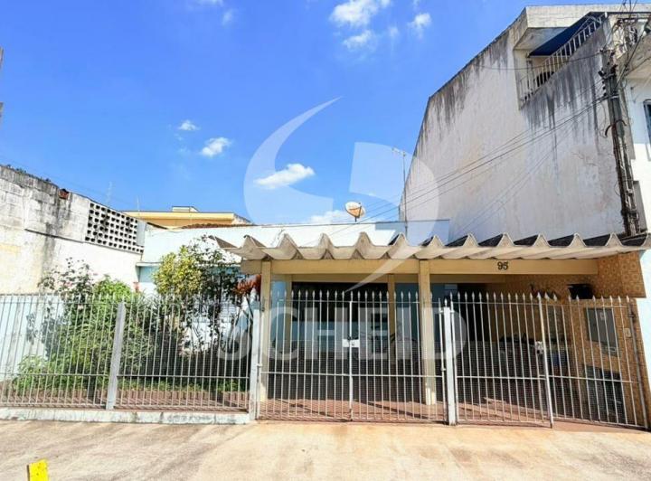 Casa Térrea Em Interlagos Com 72 m² Construídos, 2 Dormitórios E 2 Vagas Em Terreno de 180 m²