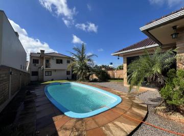 Casa · 225m² · 3 Quartos · 2 Vagas · Imobiliária Em Santa Cruz Do Sul!