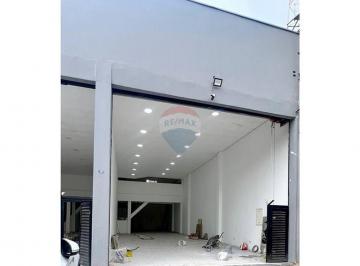 Comercial · 161m² · 2 Vagas · "Alugue: Espaço Comercial Estratégico Em Guarulhos"