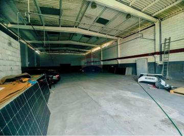 Comercial · 450m² · Galpão Comercial Estrategicamente Localizado Na Pitangueiras