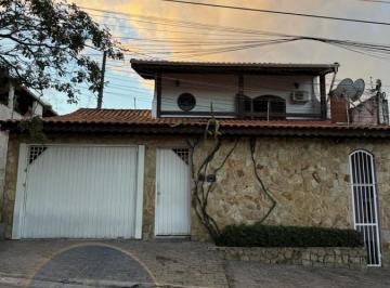 Casa · 3 Quartos · 4 Vagas · Casa À Venda - No Jardim América