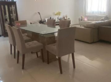 Casa · 330m² · 5 Quartos · Imoveis - Em Itapuã