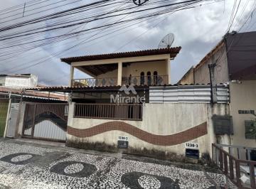 Casa · 3 Quartos · 2 Vagas · Imoveis - Em Brasília