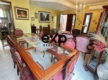 Casa · 400m² · 4 Quartos · 1 Vaga · Imóvel Para Venda Possui 300 m Quadrados Com 4 Quartos Em Mata Da Praia - Vitória - Es