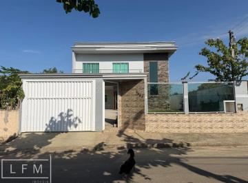 Casa · 232m² · 3 Quartos · 3 Vagas · Sobrado Alto Padrão Em Barra Velha Sc