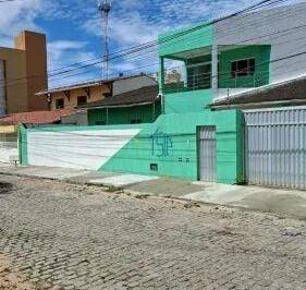 Casa · 296m² · 4 Quartos · 3 Vagas · Oportunidade / Casa Em Natal / Casa Em Candelária / Linda Casa Em Candelária