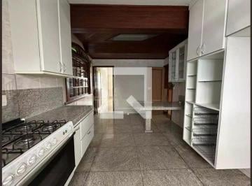 Casa · 300m² · 4 Quartos · 2 Vagas · Imoveis - No Castelo