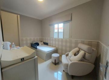 Casa · 200m² · 3 Quartos · 2 Vagas · Casa Em Parque Alexandre, Cotia/sp de 200 m² 3 Quartos À Venda por R$680.000