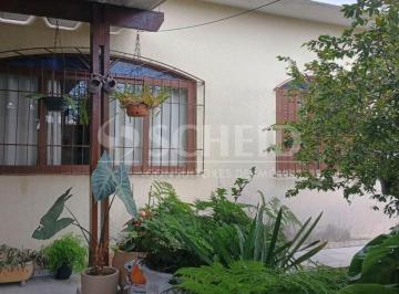 Casa · 300m² · 3 Quartos · 5 Vagas · Casa Tipo Para Venda Com 3 Quartos, Sendo 1 Suíte, 300 m²