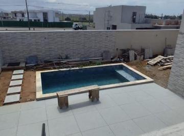 Casa · 442m² · 4 Quartos · Casa Em Rio Das Ostras
