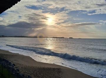 Casa · 75m² · 2 Quartos · Casa 02 Dorm. Em Cidade Beira Mar - Rio Das Ostras