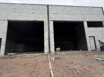 Comercial · 240m² · Galpão Para Locação Em Mogi Das Cruzes, Vila Brasileira