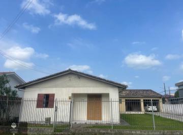 Casa · 3 Quartos · 1 Vaga · Casa Em Terreno de Esquina – Bairro 1º de Maio