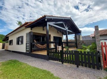 Casa · 2 Quartos · 1 Vaga · Casa À Venda Na Praia Da Tereza, Em Laguna
