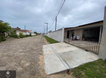 Casa · 3 Quartos · 2 Vagas · Casa À Venda No Bairro Zona Sul - Balneário Rincão/sc
