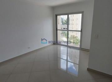Apartamento · 70m² · 3 Quartos · 1 Vaga · Aceita Pet! 3 Dormitórios, 2 Banheiros, Vaga Com Manobrista - Rua Ipiranga, 550 - Jardim Aeroporto.