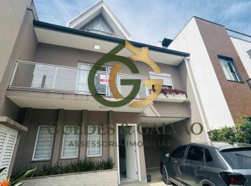 Casa · 175m² · 3 Quartos · Belíssimo Sobrado Triplex Em Condomí