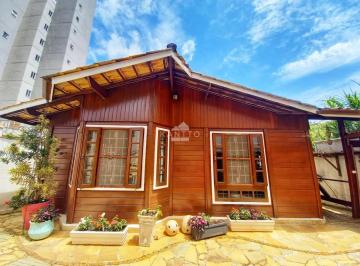Casa · 158m² · 3 Quartos · 3 Vagas · Casa Com 3 Dormitórios À Venda, 158 m² por R$649.000 - Aeroporto - Juiz de F