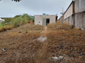 Terreno de 1 quarto, Guarapari · Terreno Com Pequena Casa Em Guarapari