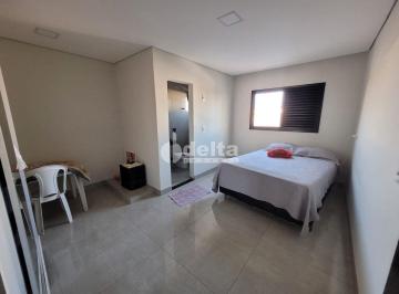 NULL · Casa Residencial Com 4 Quartos Disponível Para Venda No Bairro Nossa Senhora Aparecida Em Uberlândia