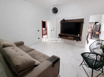 Casa · 250m² · 4 Quartos · 1 Vaga · Casa Residencial Com 4 Quartos Sendo 1 Suíte Disponível Para Venda No Bairro Jardim Holanda Em Uberl