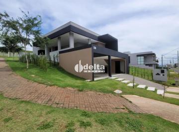 Casa · 311m² · 2 Quartos · 4 Vagas · Casa Com 2 Suítes Em Condomínio Fechado Disponível Para Venda No Bairro Granja Marileusa, Uberlândia