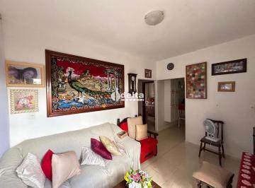 Casa · 300m² · 2 Quartos · 3 Vagas · Casa Com 2 Quartos Disponível Para Venda No Bairro Shopping Park Em Uberlândia - Mg