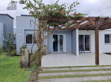 Casa · 107m² · 3 Quartos · 1 Vaga · Geminado 3 Dormitórios Condomínio Girassol - Passo de Torres Sc