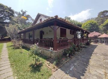 Rural · 3248m² · 2 Quartos · 4 Vagas · Sítio Medindo Cerca de 3.248 m² No Prado