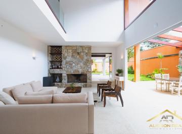 20260602T1143180300-786530353.jpg · Casa No Residencial Alpha 1| 560 M²| 5 Suíte| Piscina| Lareira| 4 Vagas.