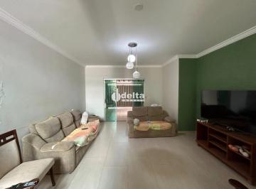 Casa · 350m² · 5 Quartos · Casa Com 5 Quartos Sendo 3 Suítes Disponível Para Venda No Bairro Brasil Em Uberlândia - Mg