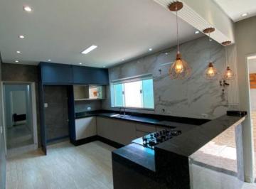 Casa · 125m² · 3 Quartos · 2 Vagas · Casa Em Vila Mazza, Suzano/sp de 125 m² 3 Quartos À Venda por R$530.000