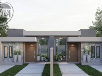 Casa · 102m² · 3 Quartos · 3 Vagas · Casa Em Balneário Eliane, Guaratuba/pr de 102 m² 3 Quartos À Venda por R$520.000