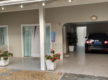 Casa · 339m² · 3 Quartos · 3 Vagas · Sobrado Em Fazenda, Itajaí/sc de 339 m² 3 Quartos À Venda por R$1.790.000