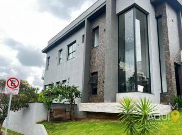Casa · 300m² · 4 Quartos · 4 Vagas · Casa Em Centro, Sorocaba/sp de 300 m² 4 Quartos À Venda por R$2.120.000